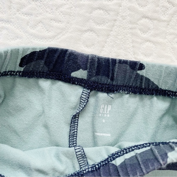Gap Girls Tumble Shorts‎ Bike Shorts, Blue Camo - Picture 3 of 3